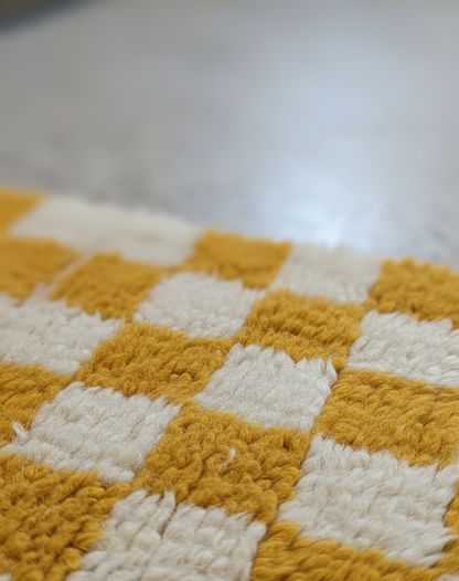 Zellige Fès – Tapis damier jaune & blanc - (1m x 1.5m)