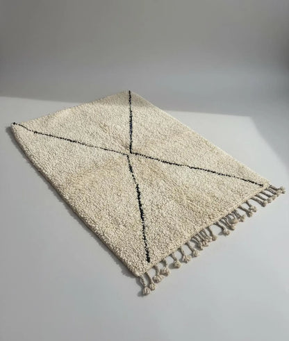 Tapis Beni Ouarain Beige – Style Bohème (1.1m × 1,6m)