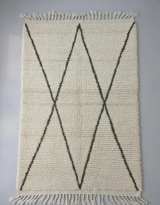 Tapis Berbère Beni Ouarain – Style Bohème (1.1m × 1,7m)
