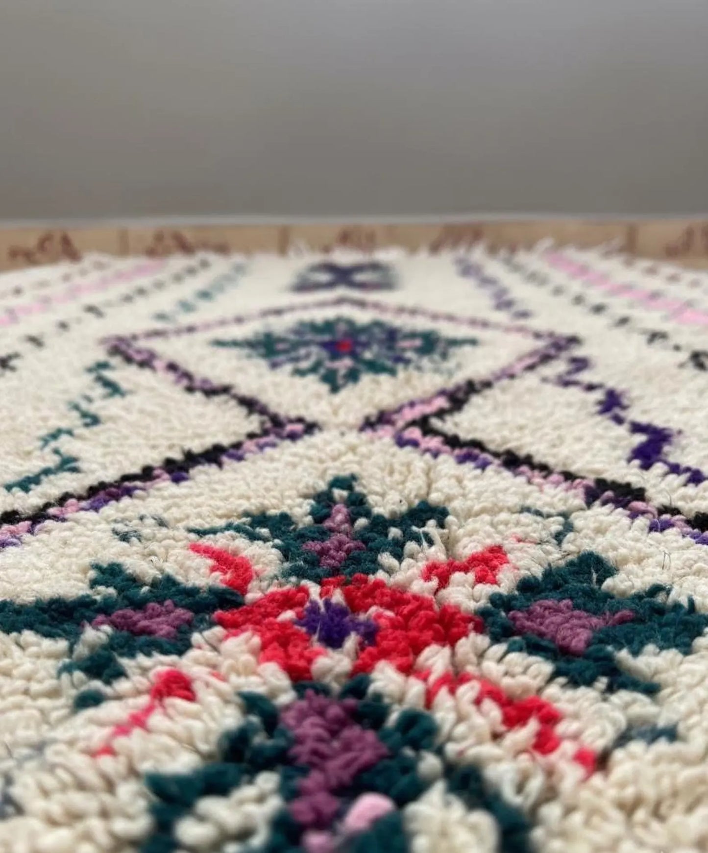 Tapis Amazigh Azilal en Laine – Motifs Géométriques (1×1,9 m)