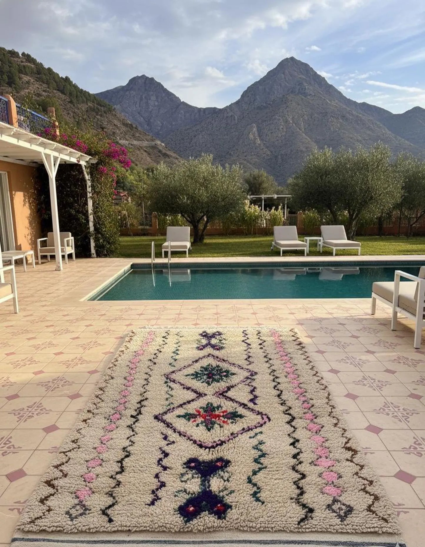 Tapis Amazigh Azilal en Laine – Motifs Géométriques (1×1,9 m)