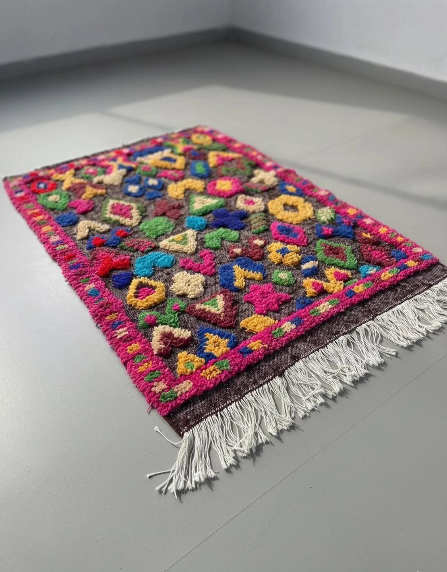 Tapis Berbère Azilal – Style Taznakht (1.1m ×1,56 m)