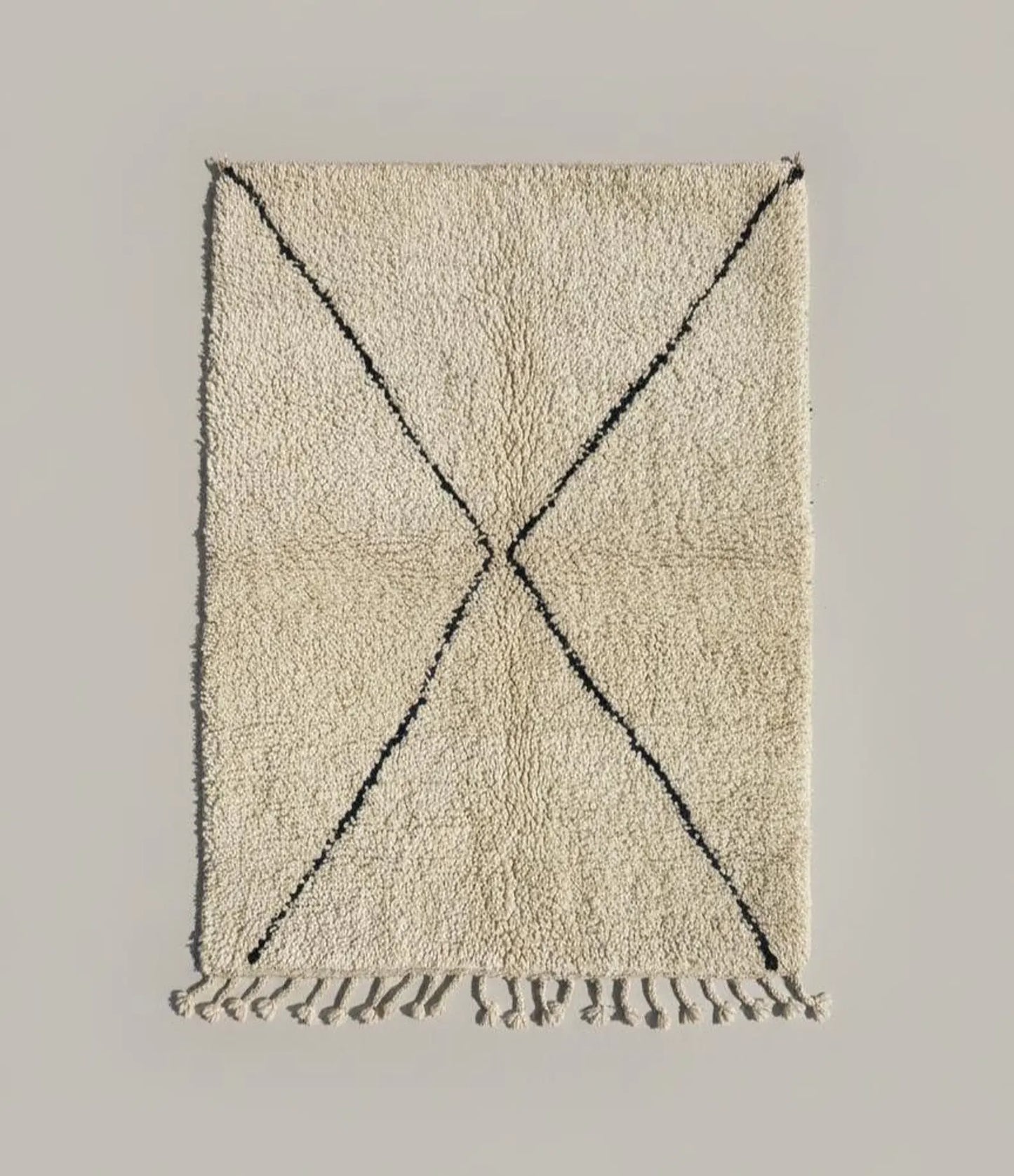 Tapis Beni Ouarain Beige – Style Bohème (1.1m × 1,6m)