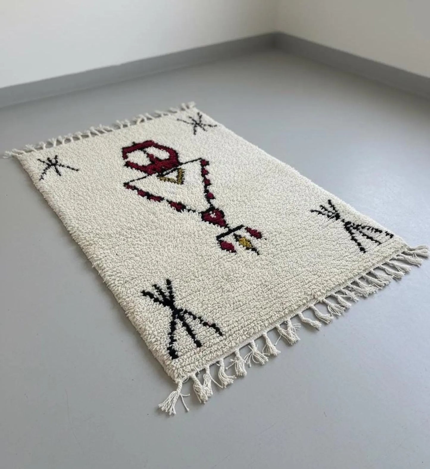 Tapis Amazigh – Symboles Yaz & Tazerzit (1m × 1,56 m)