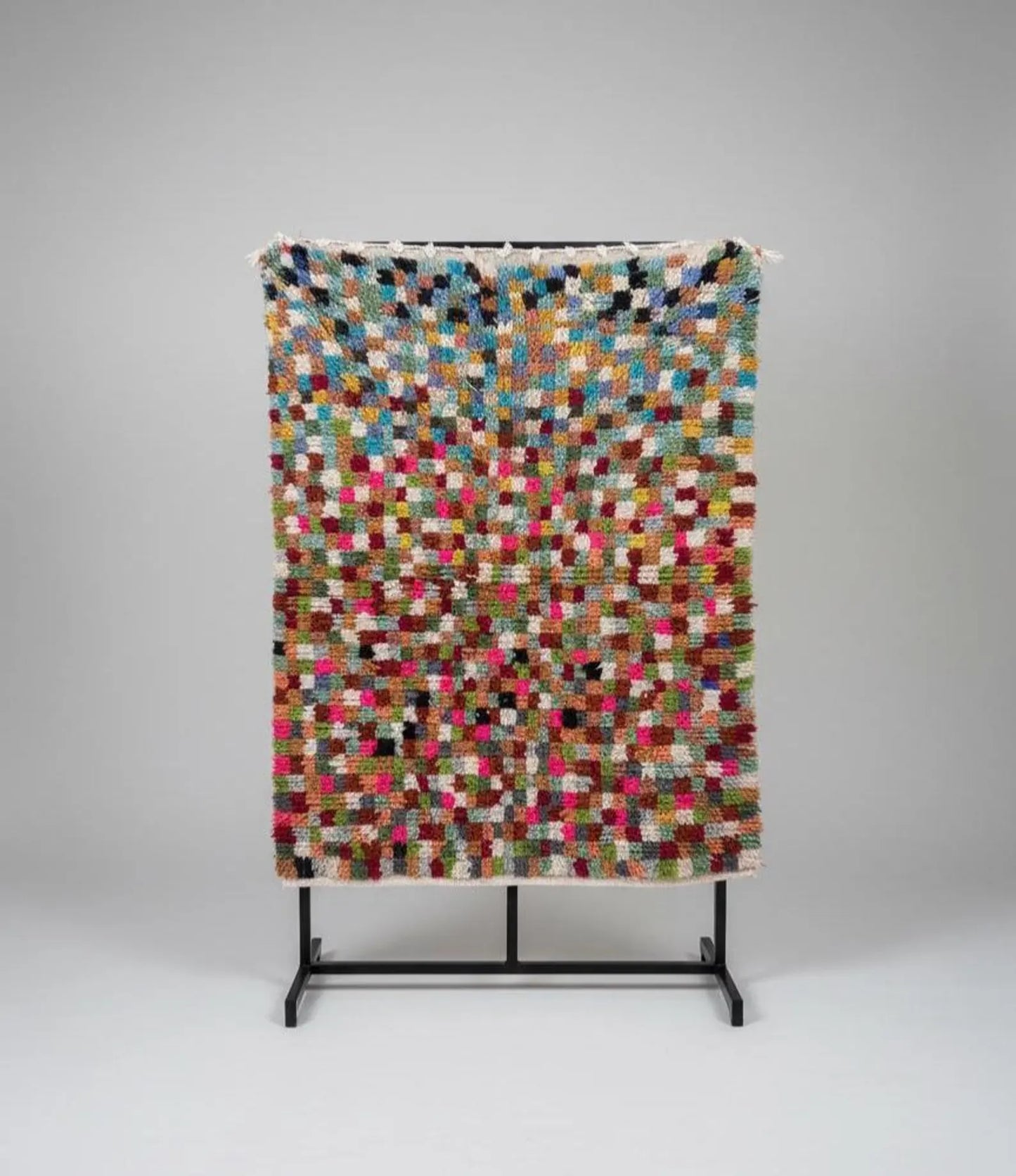 Tapis Marocain Multicolore à Damier – Carrés Colorés – Pièce Artistique (1.1m × 1,5m)