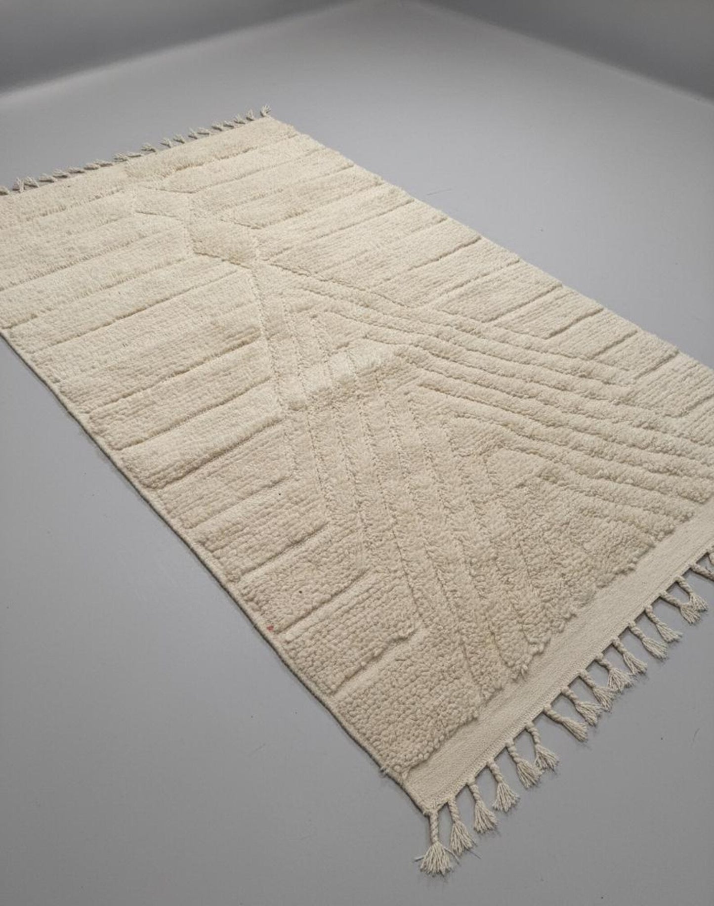 Tapis Minimaliste texture Géométrique Blanc Cassé (1m x 1.5m)