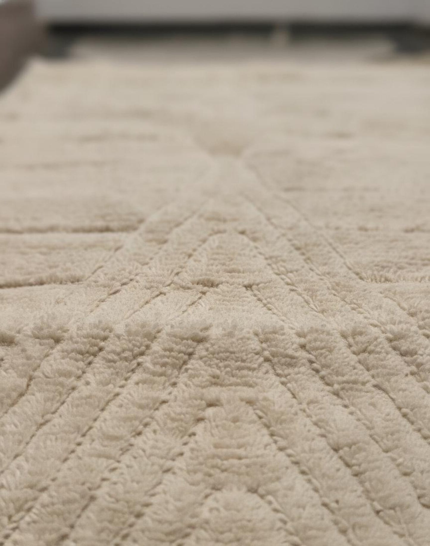 Tapis Minimaliste texture Géométrique Blanc Cassé (1m x 1.5m)