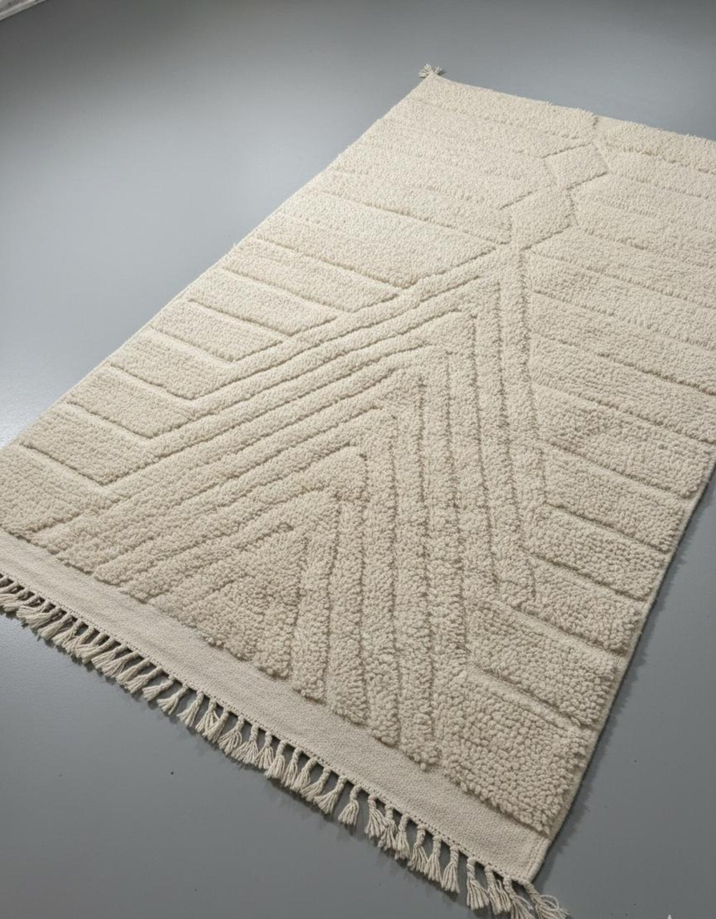 Tapis Minimaliste texture Géométrique Blanc Cassé (1m x 1.5m)